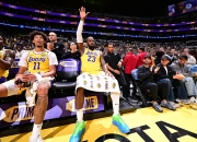 米兰体育官网-湖人大胜勇士，继续领跑西部的简单介绍