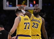 米兰体育官网-漫步者主帅谈球队状况：需要更多进攻火力