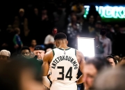 米兰体育官网-雄鹿击败火箭，字母哥41分表现令对手绝望的简单介绍