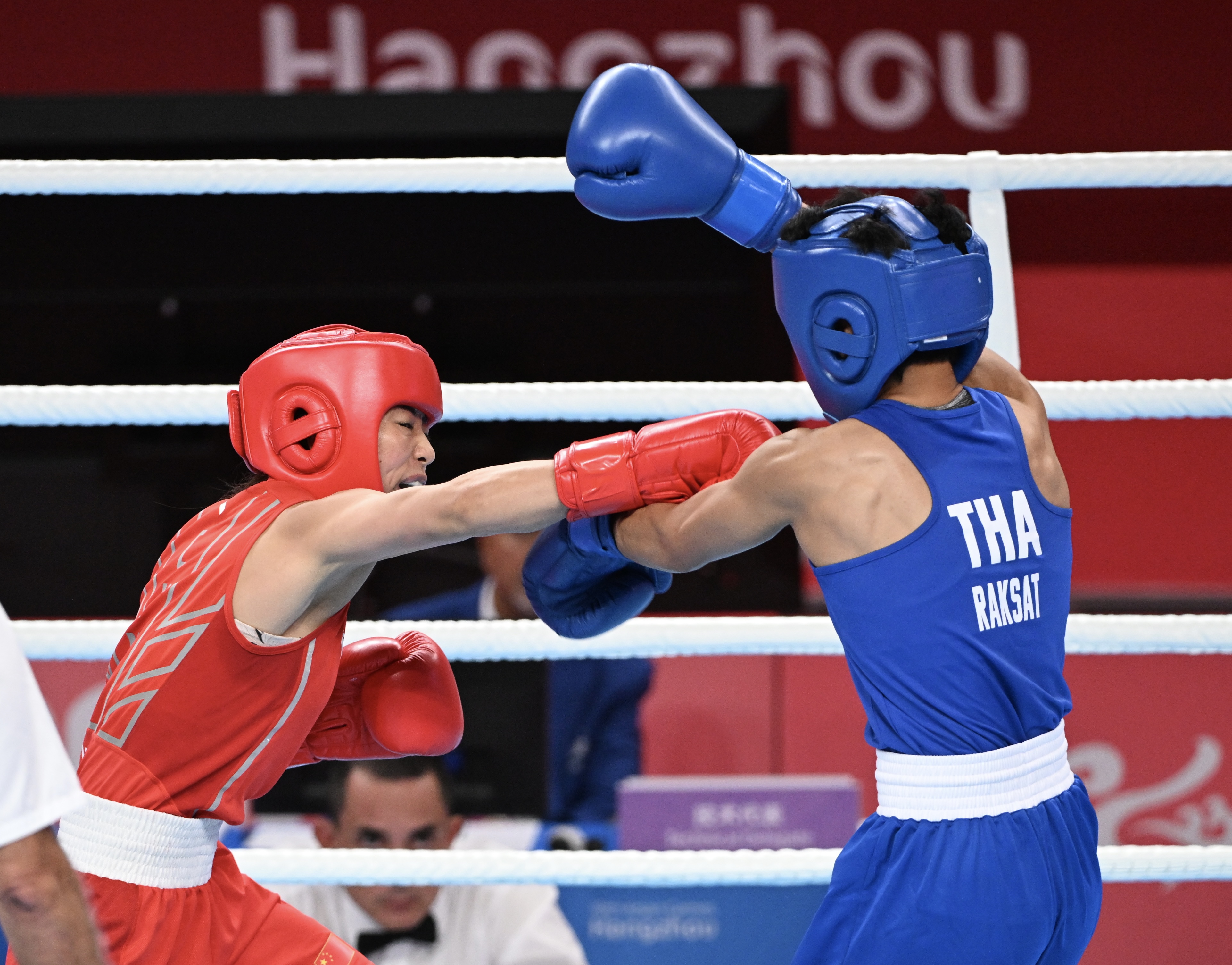 包含罗马尼亚拳击选手拼尽全力,勇夺金牌的词条 包含罗马尼亚拳击选手拼尽全力,勇夺金牌的词条