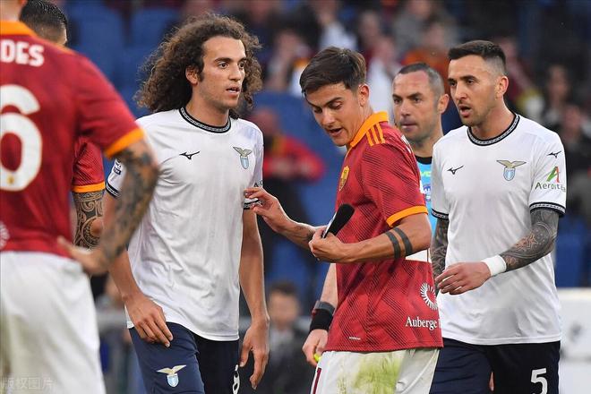 拜仁慢热不良,战绩频现低谷 拜仁慢热不良,战绩频现低谷