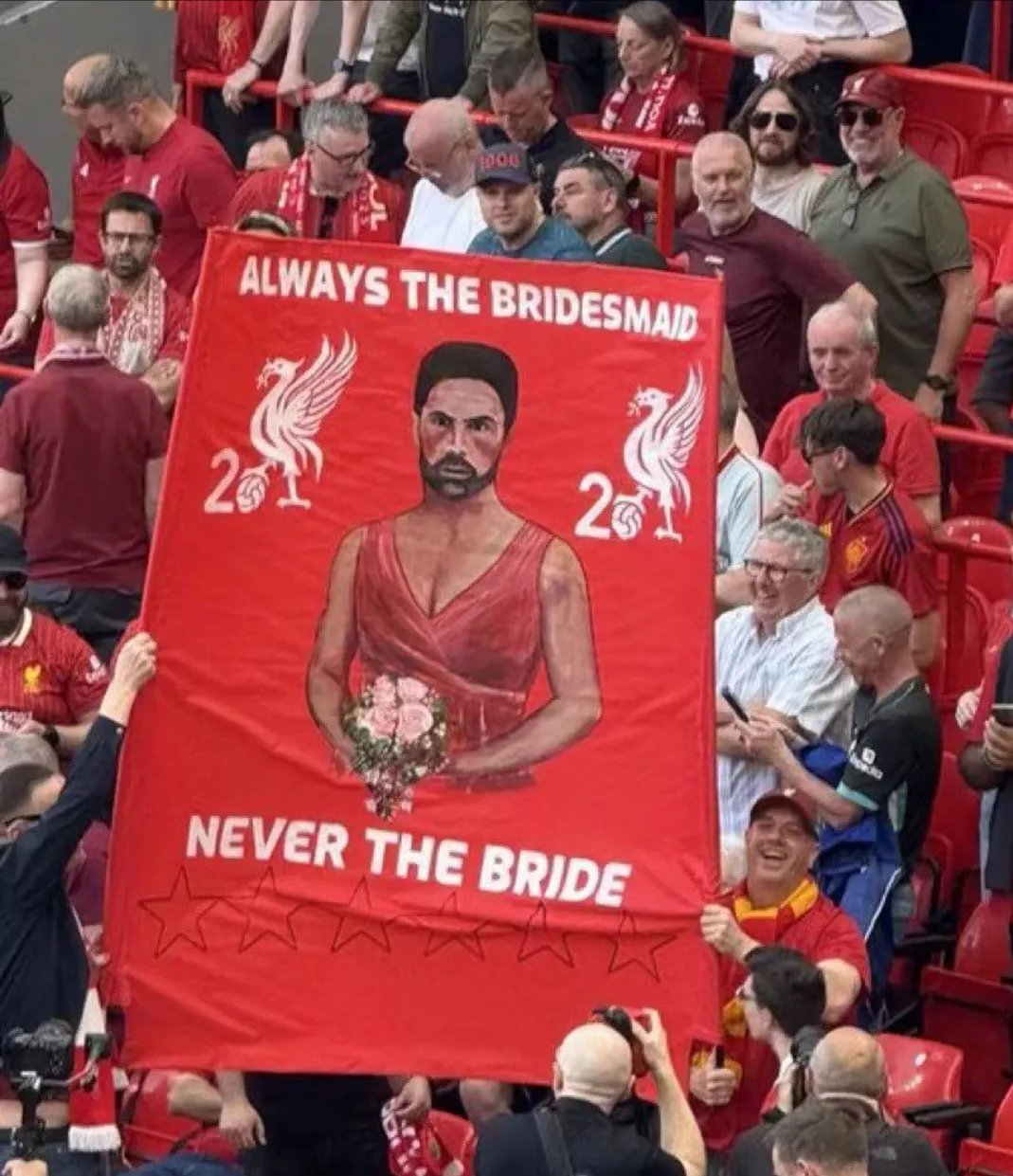 阿森纳主场逼平对手,保持积分榜前列位置 阿森纳主场逼平对手,保持积分榜前列位置