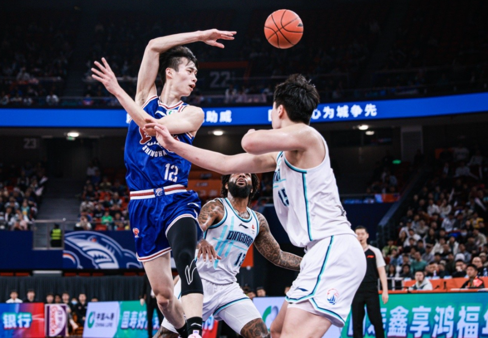 上海夺冠热门遭遇挑战，形势严峻