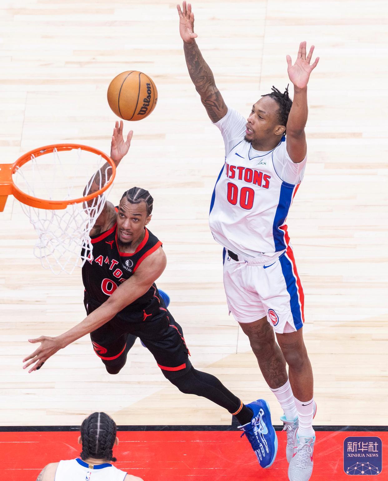 活塞力克猛龙,闯入季后赛 活塞力克猛龙,闯入季后赛