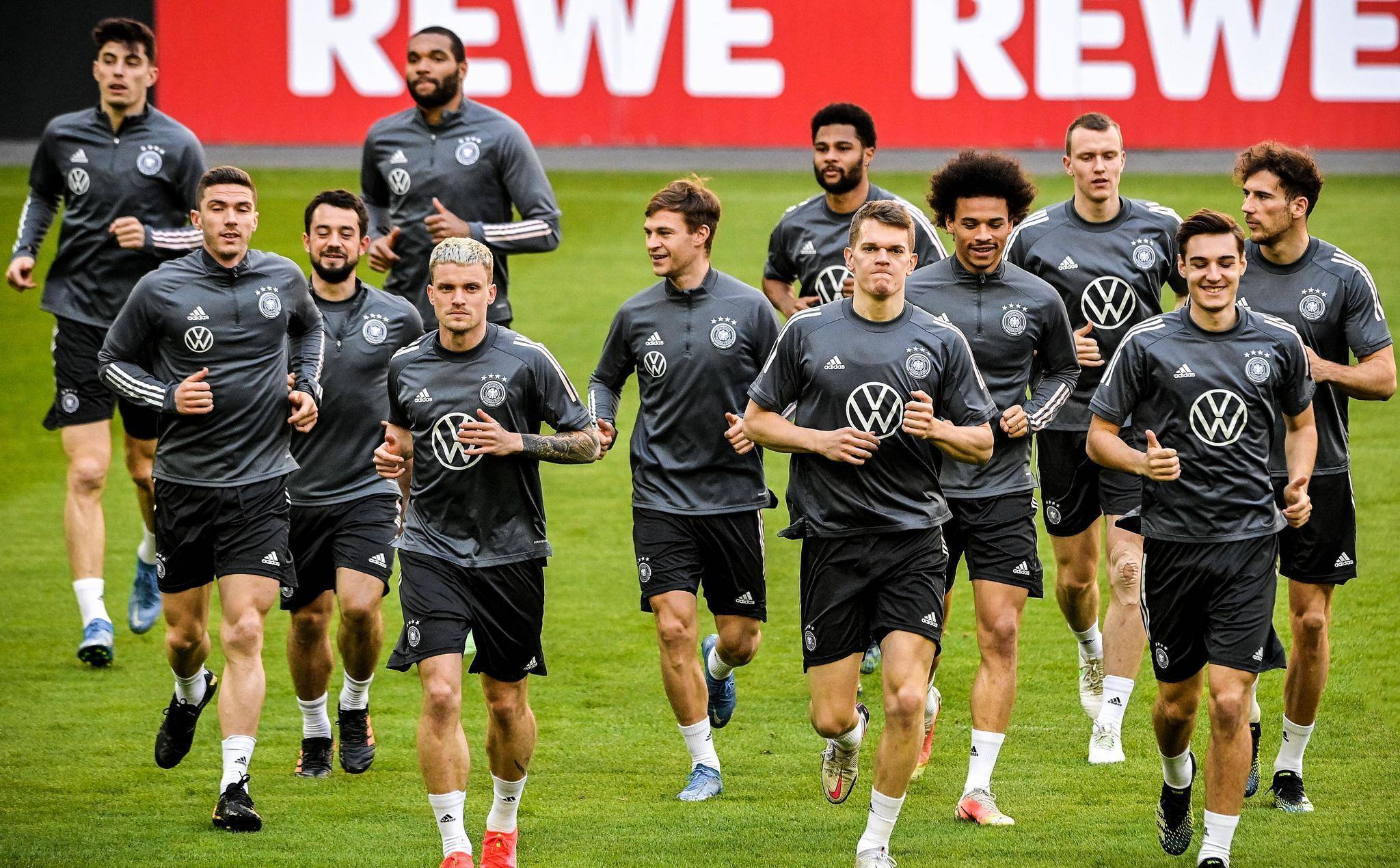 德国队在国际锦标赛中表现超群 德国队在国际锦标赛中表现超群