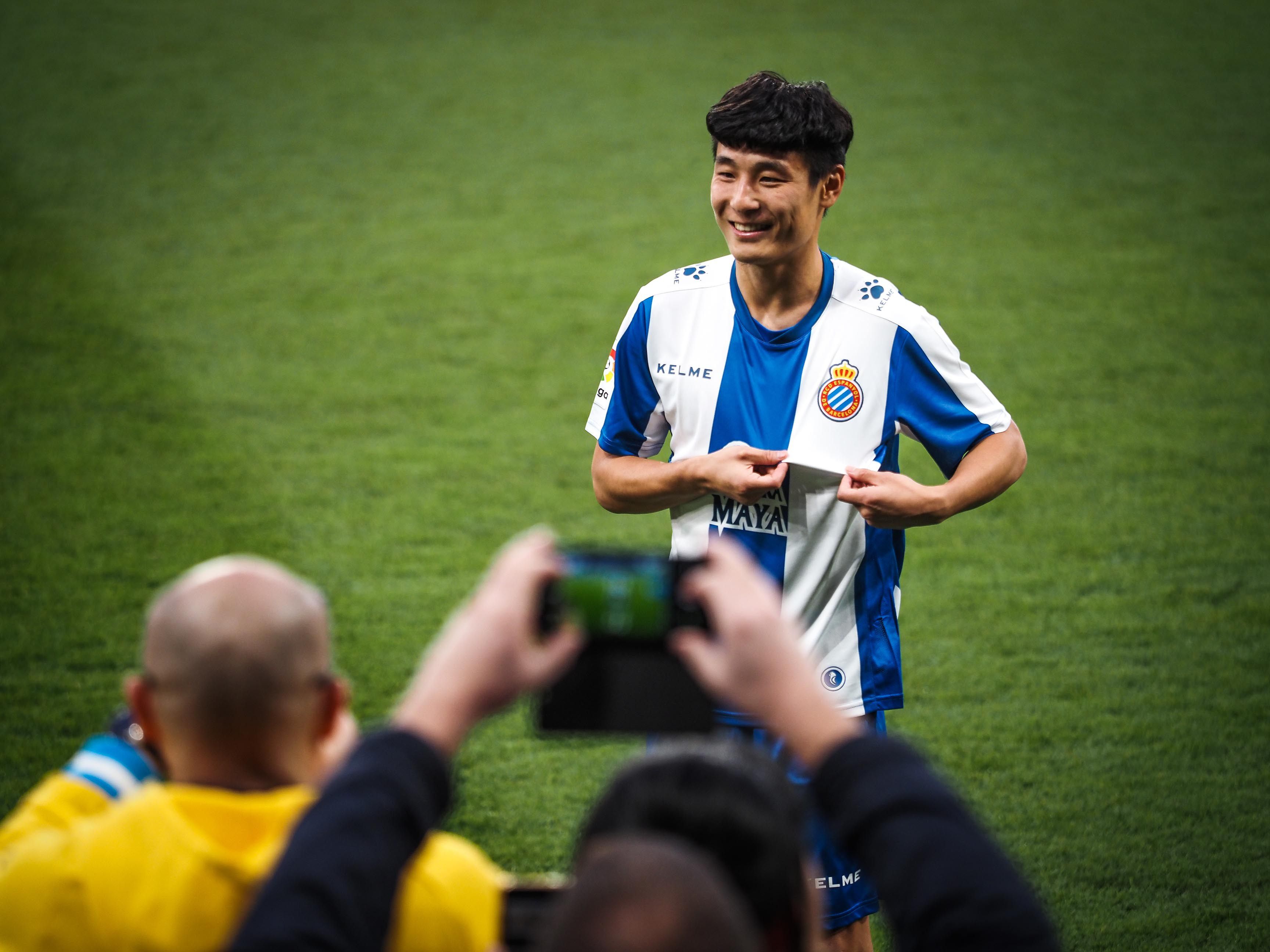 武磊加盟西班牙人队,连续进球跻身欧洲射手榜前列 武磊加盟西班牙人队,连续进球跻身欧洲射手榜前列