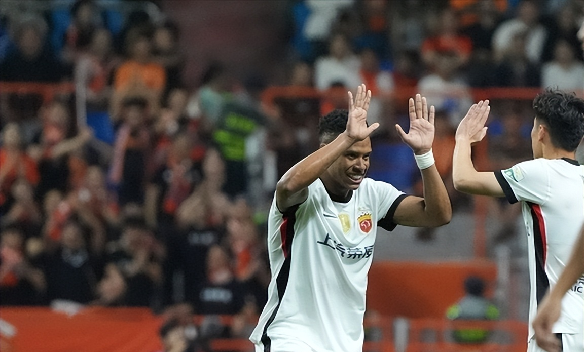 上港客场大胜建业,连续三战保持不败 上港客场大胜建业,连续三战保持不败