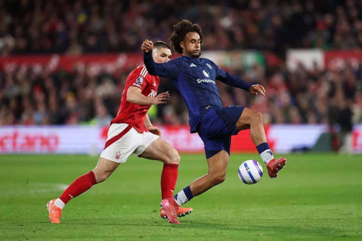 曼联中锋技惊四座,为球队取得胜利 曼联中锋技惊四座,为球队取得胜利