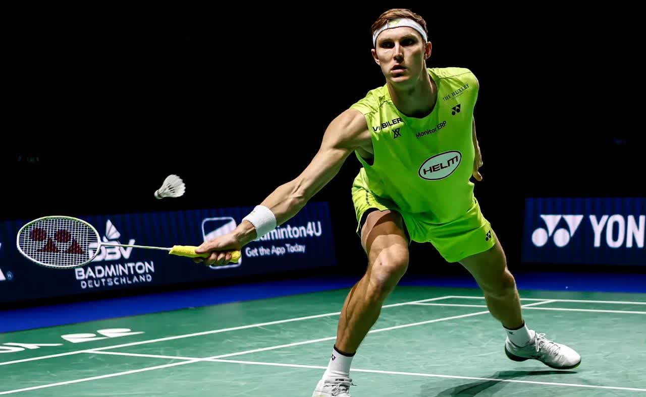 丹麦羽毛球队鏖战法国羽毛球队,安赛龙三分雨点燃全场 丹麦羽毛球队鏖战法国羽毛球队,安赛龙三分雨点燃全场