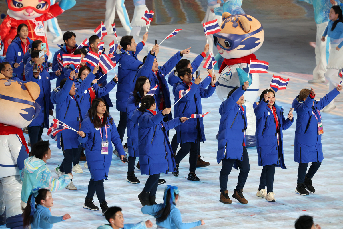 选手们以全新姿态出现，瞩目焦点