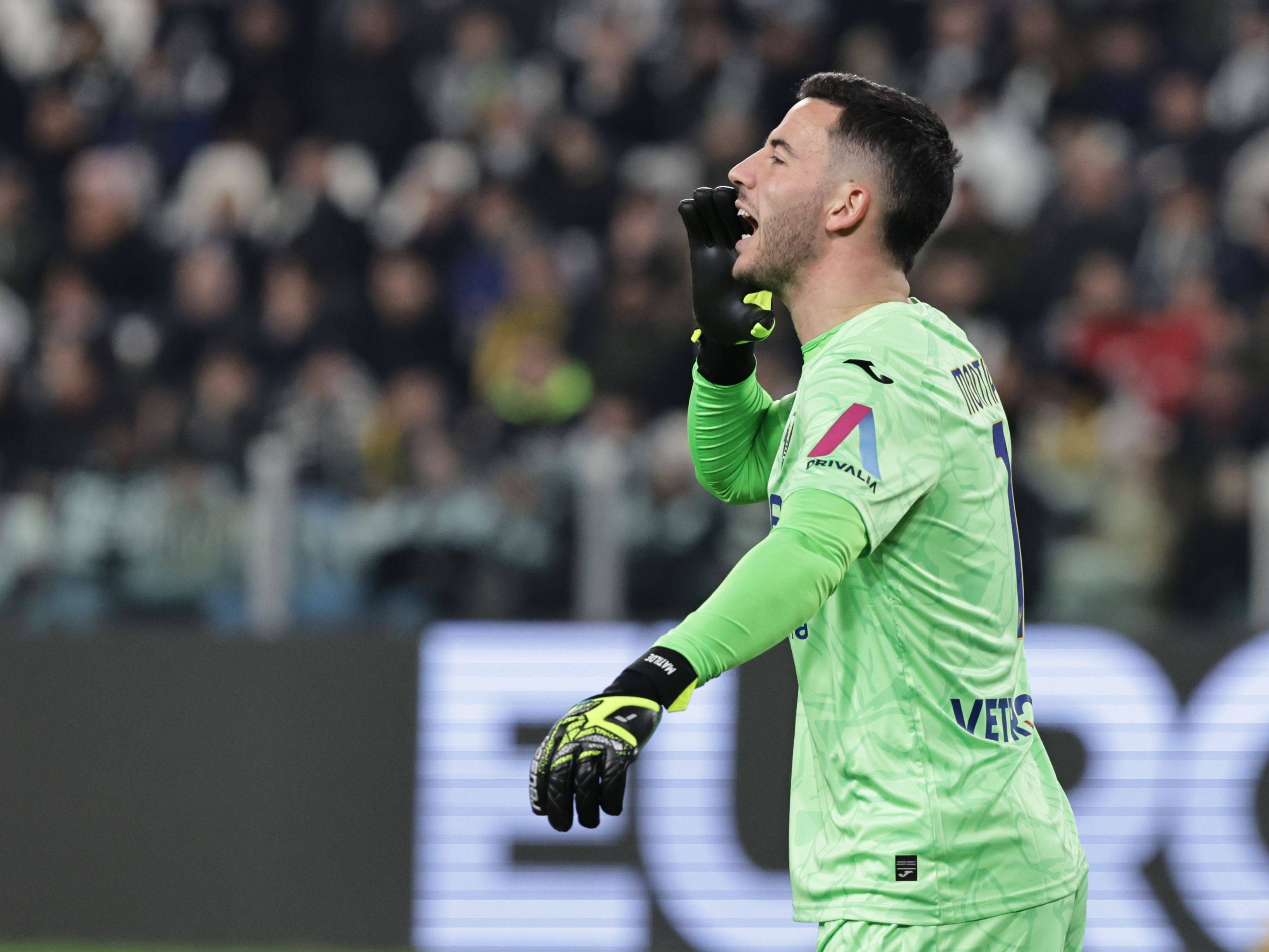 维罗纳客场惨败拿不住尤文图斯,寻找突破机会 维罗纳客场惨败拿不住尤文图斯,寻找突破机会