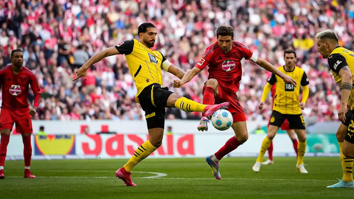 拜仁慕尼黑主场3比2逆转多特蒙德，取得德甲四连胜