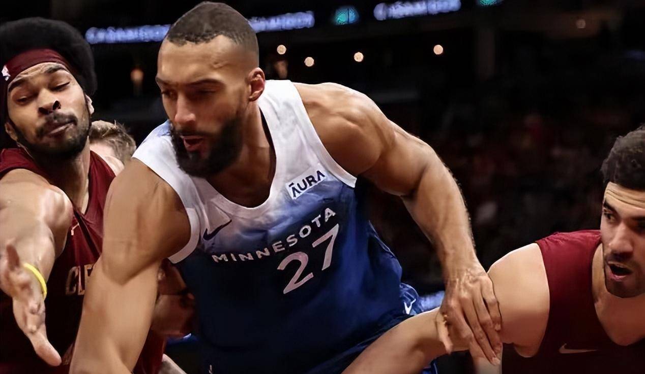 森林狼惨遭76人逆转,失去胜利 森林狼惨遭76人逆转,失去胜利