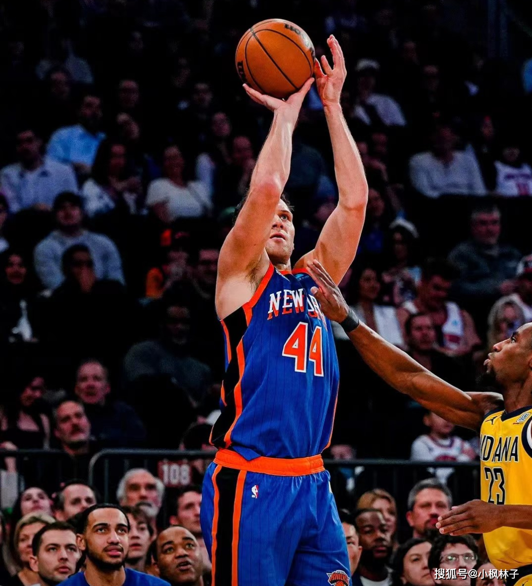 关于步行者客场力克山猫，取得四连胜的信息