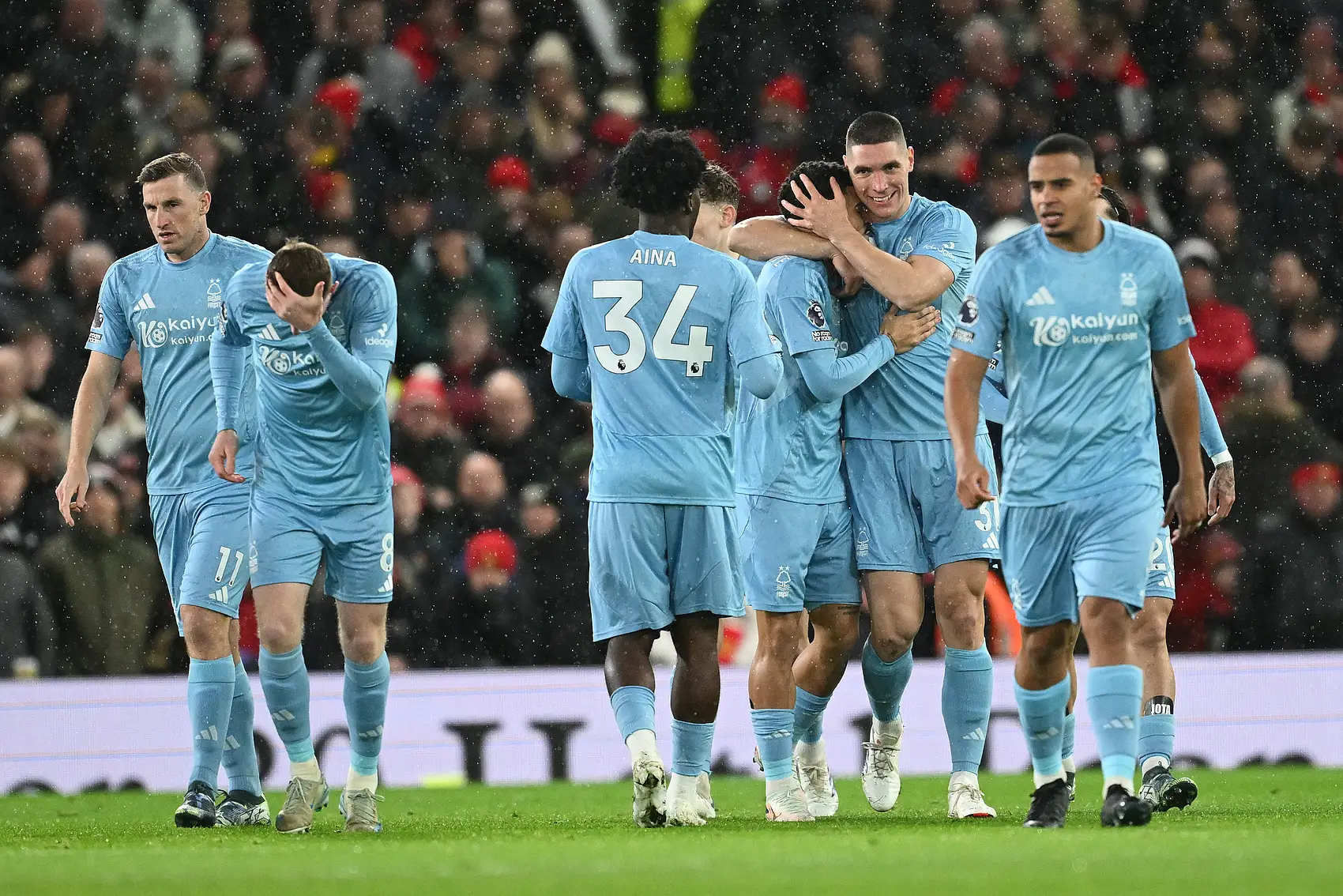 包含曼联双杀对手，赢得保级关键战的词条